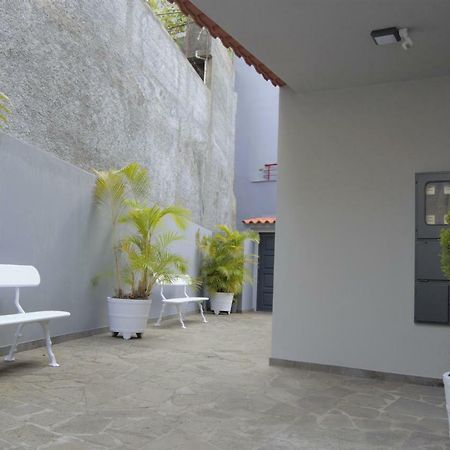 Apartamentos Turisticos Vitoria By Petit Hotels 丰沙尔 外观 照片